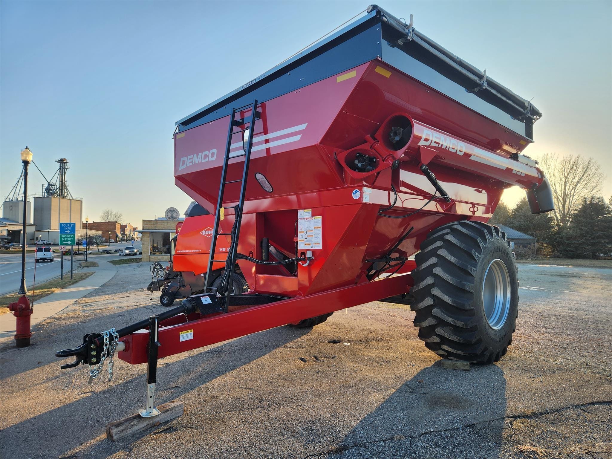 Demco 650 Equipment Image0