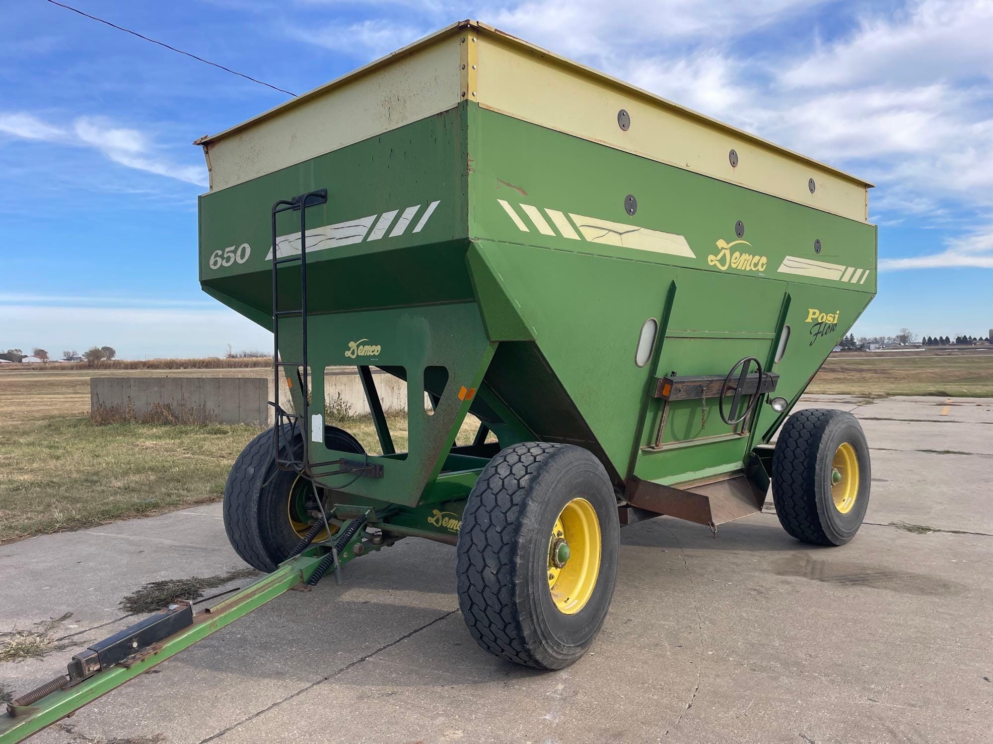 Demco 650 Equipment Image0