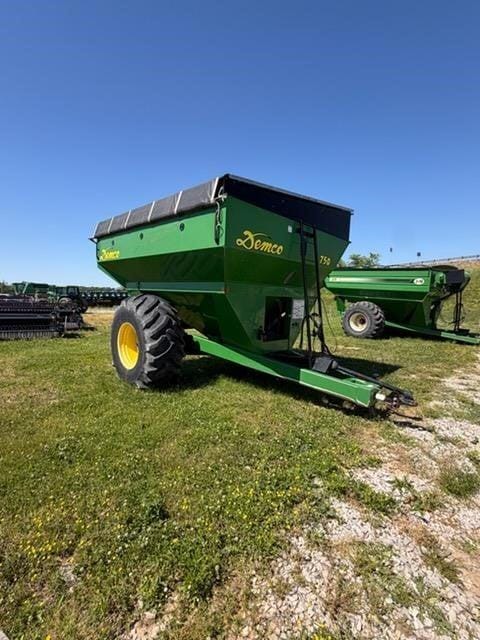 2012 Demco 750 Equipment Image0