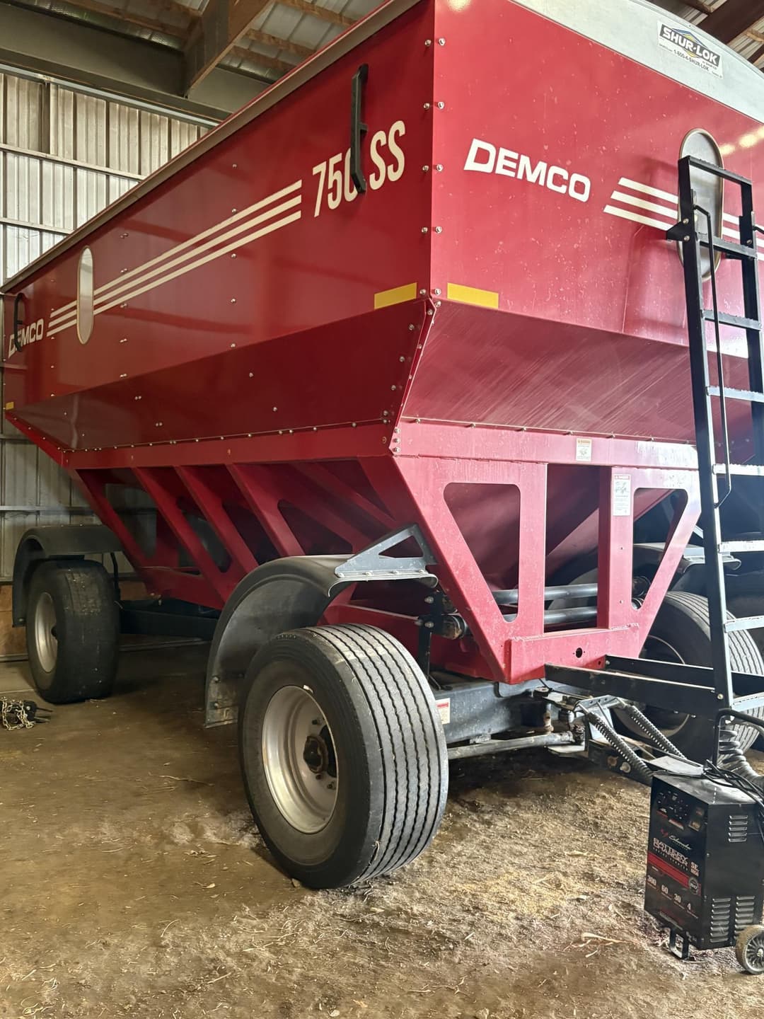 Image of Demco 750 SS Primary image