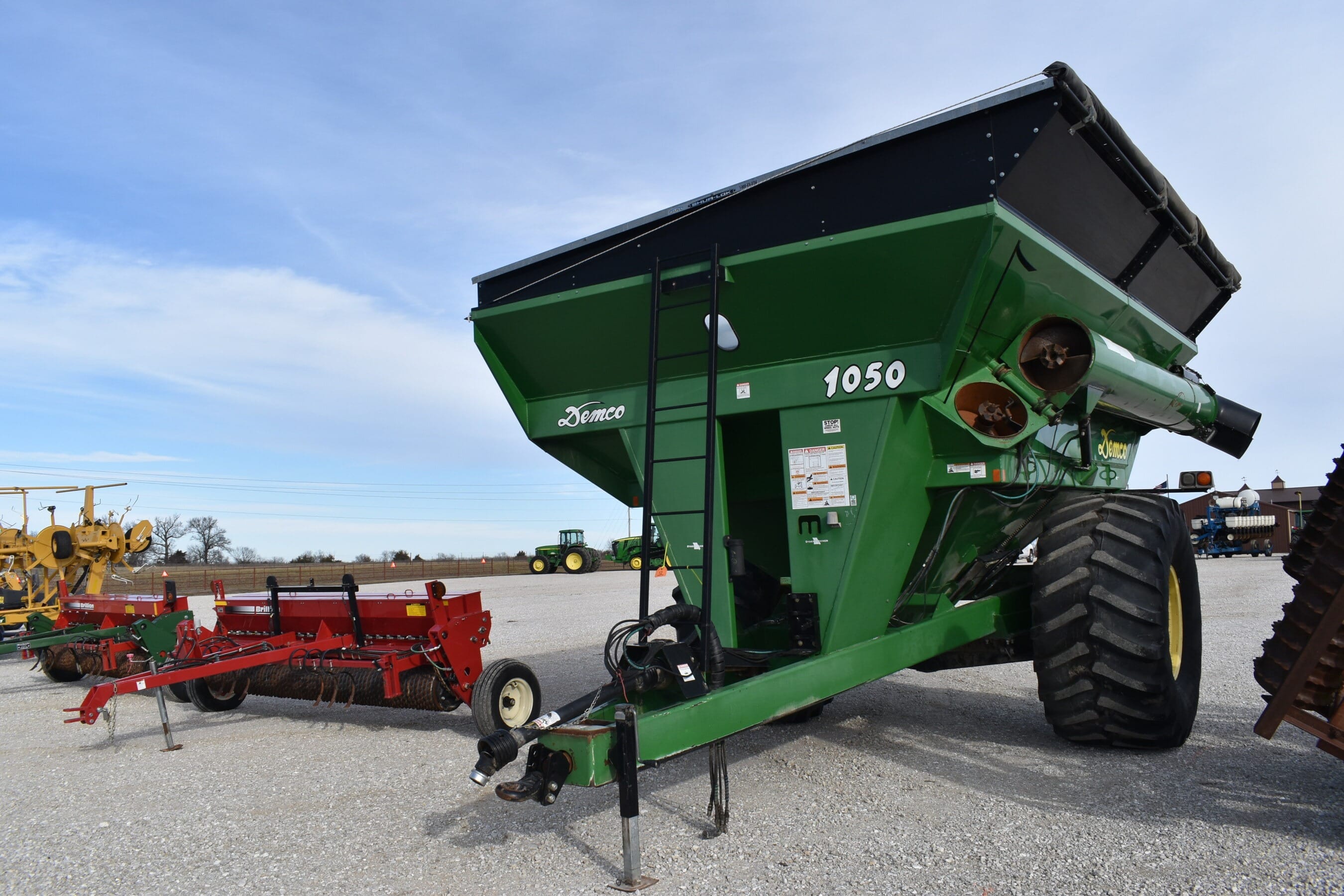 Demco 1050 Equipment Image0