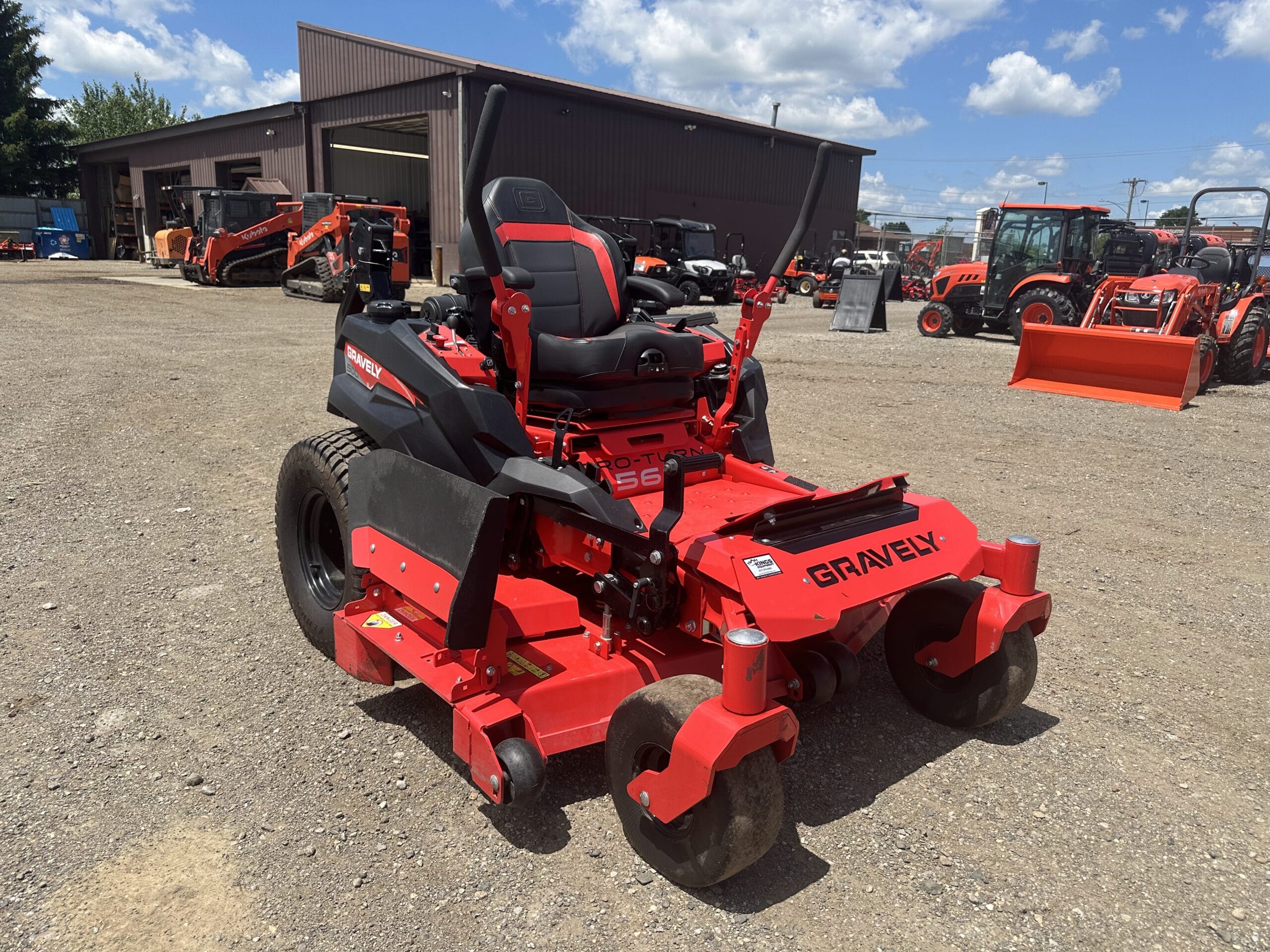 Gravely Pro-Turn 560 Equipment Image0
