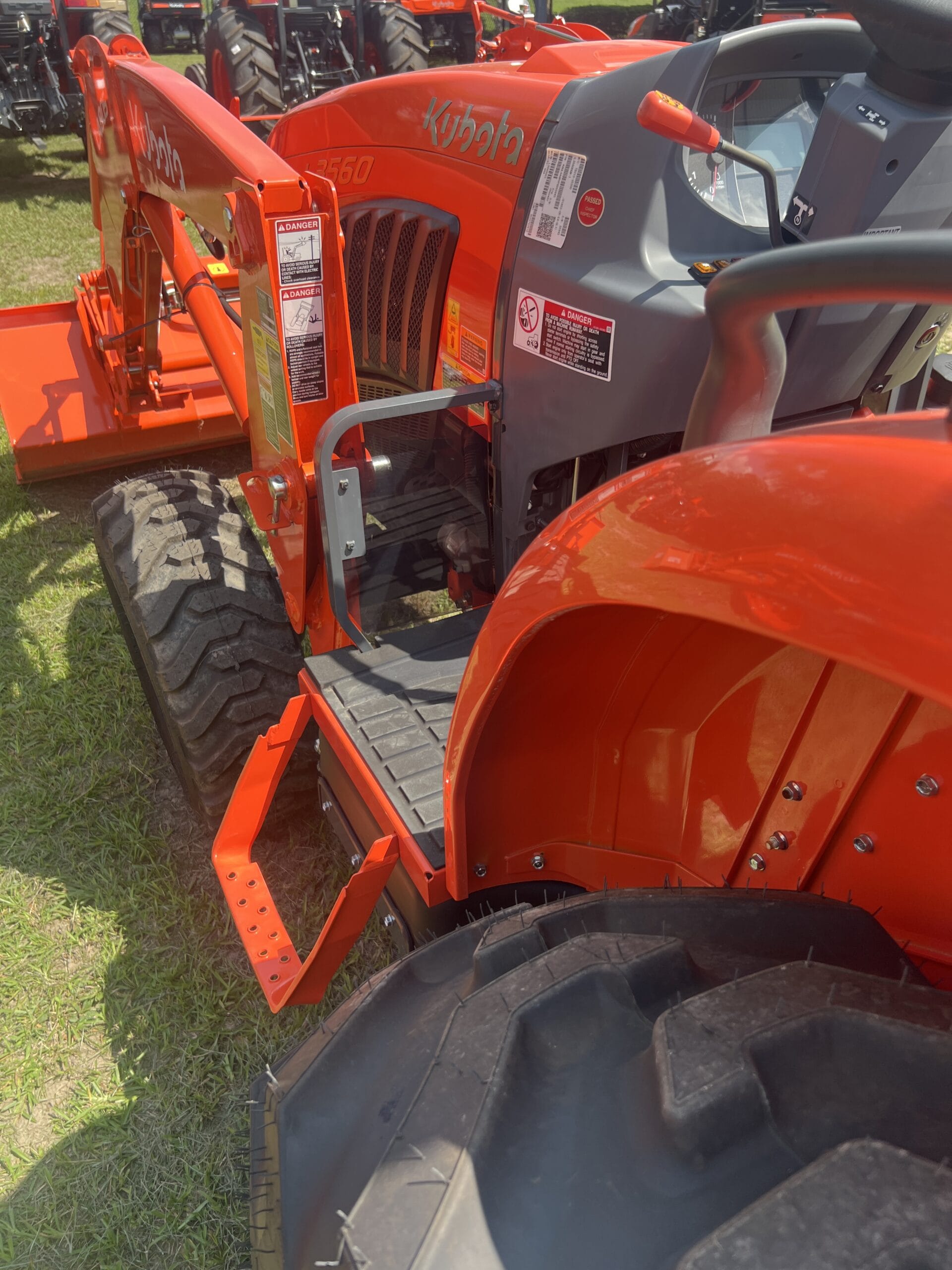 2024 Kubota L3560 Equipment Image0