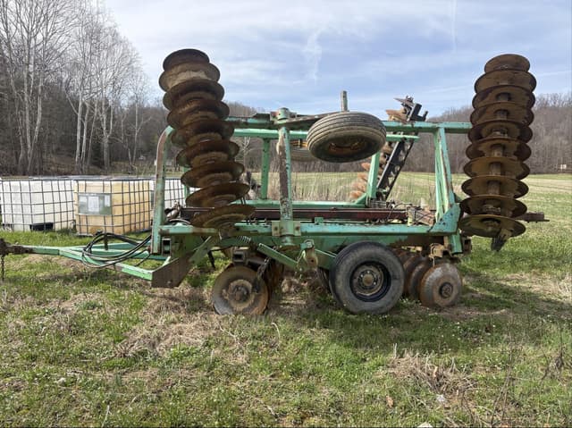 Image of Deutz-Allis 2500 equipment image 2
