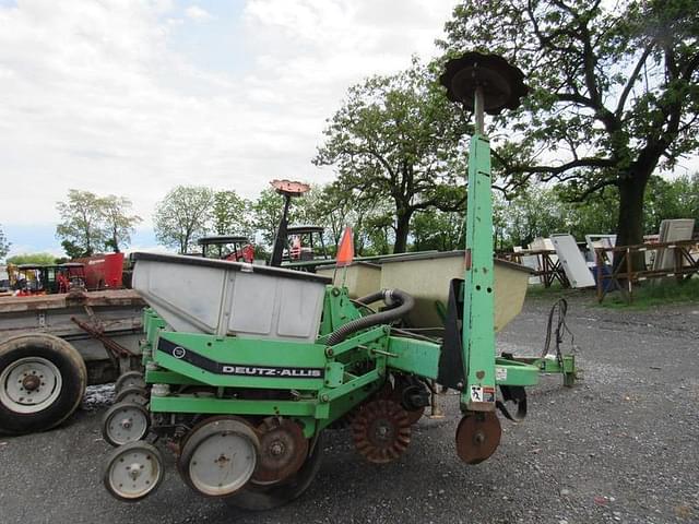 Image of Deutz-Allis 385 equipment image 3