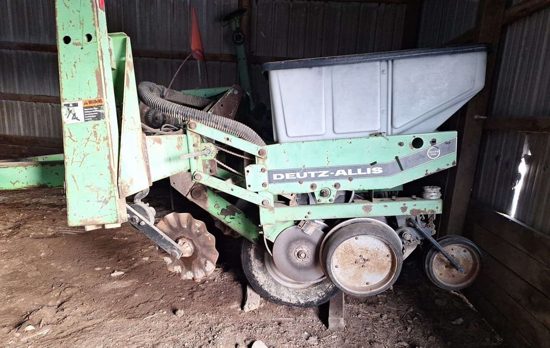 Image of Deutz-Allis 385 Primary image