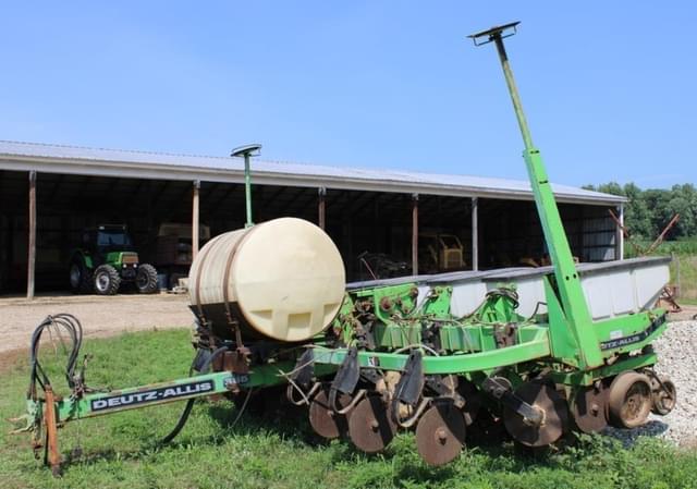 Image of Deutz-Allis 385 equipment image 2