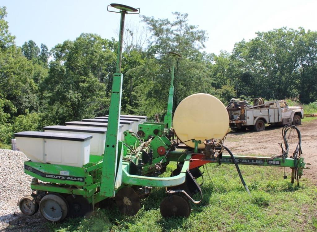 Image of Deutz-Allis 385 Primary image