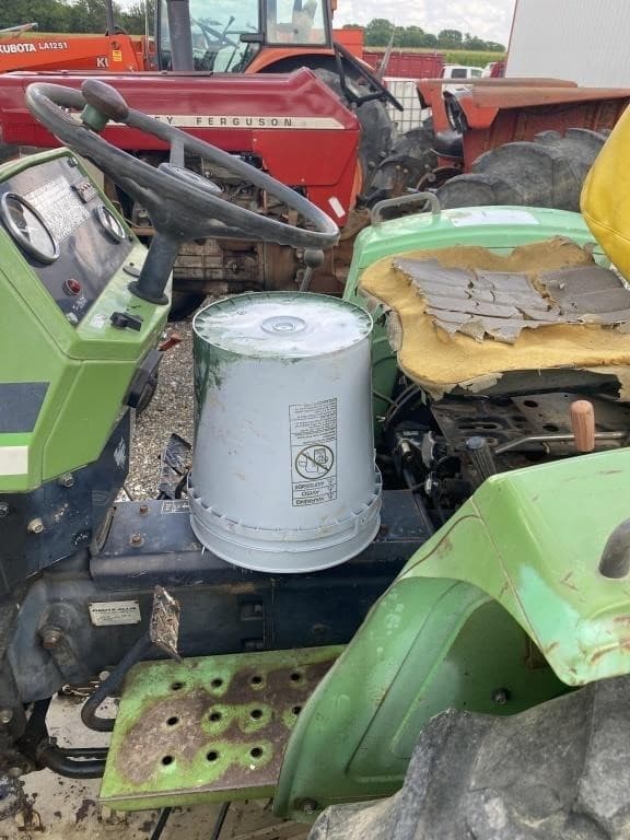 Image of Deutz-Allis 5230 equipment image 4