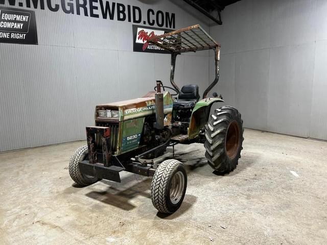 Image of Deutz-Allis 5230 equipment image 1