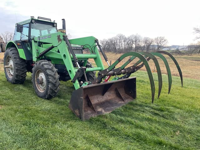 Image of Deutz-Allis 7120 equipment image 2