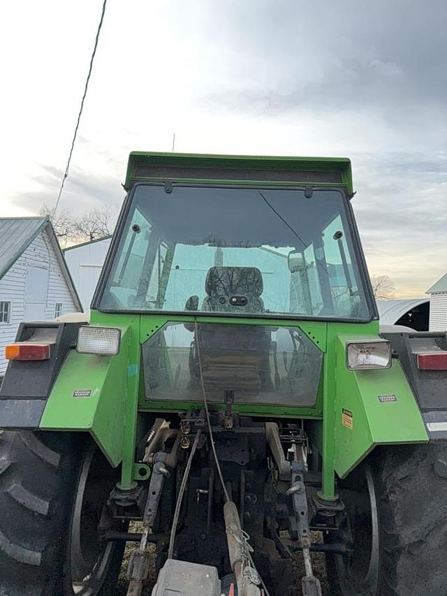 Image of Deutz-Allis DX4.70 equipment image 4