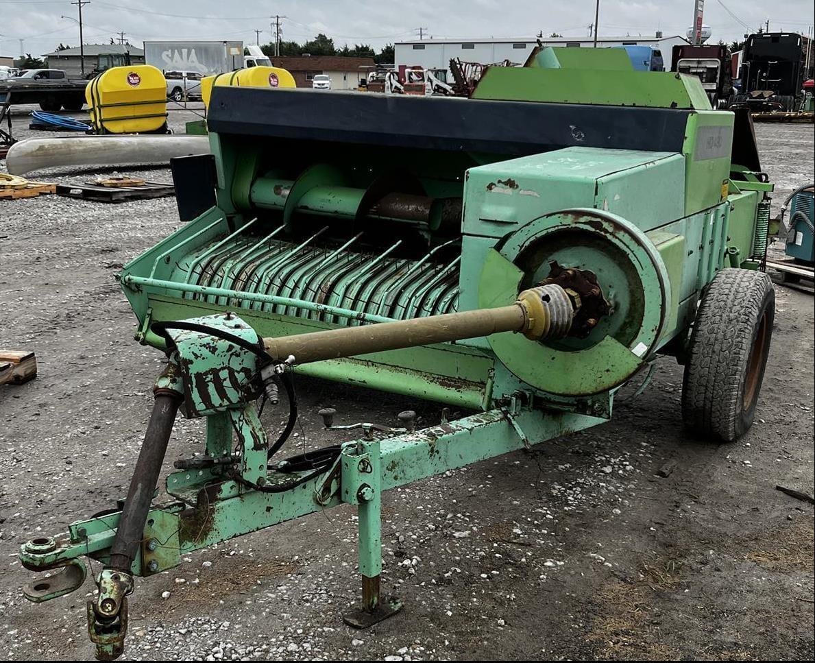 Deutz-Allis HD490 Equipment Image0