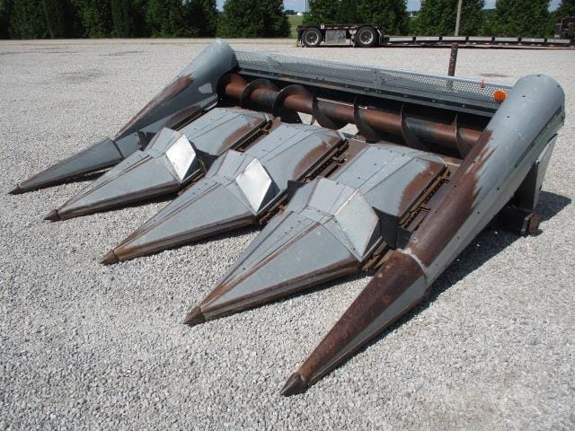 Deutz-Allis R436 Equipment Image0