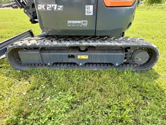 Image of Develon DX27Z-7 equipment image 3