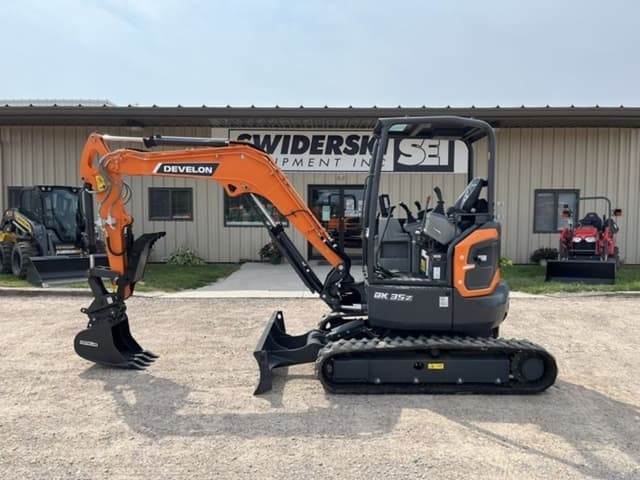 Image of Develon DX35Z-7 equipment image 1