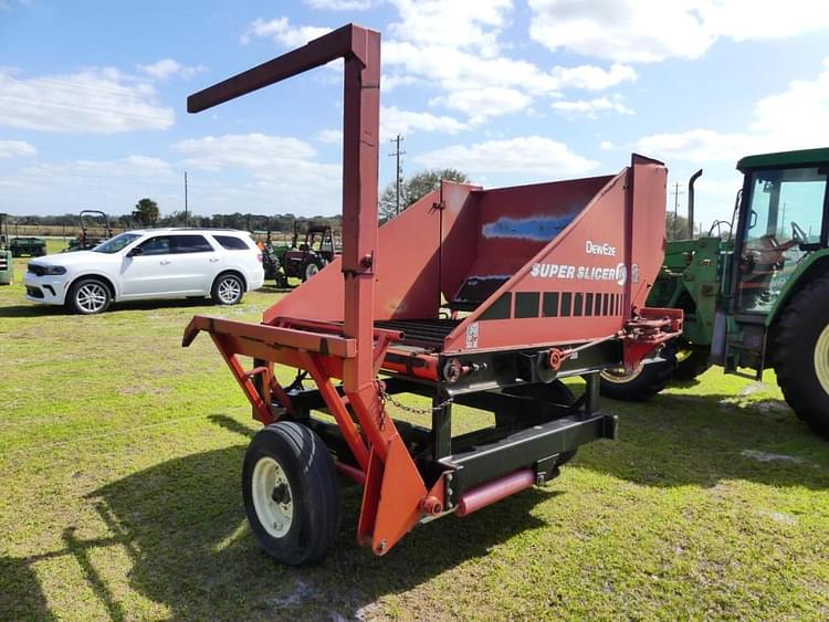 DewEze Super Slicer Hay and Forage Bale Processors for Sale | Tractor Zoom