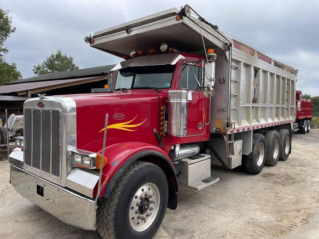 Main image Peterbilt 357