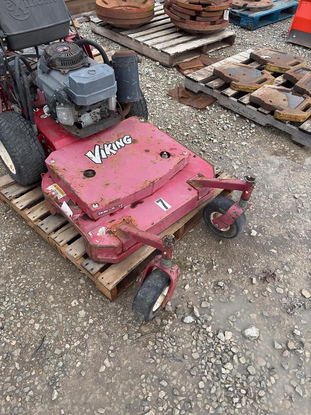 Image of Exmark Viking equipment image 2