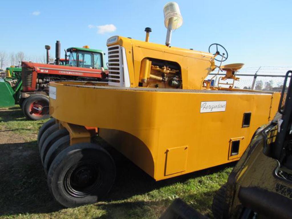 Main image Oliver 770