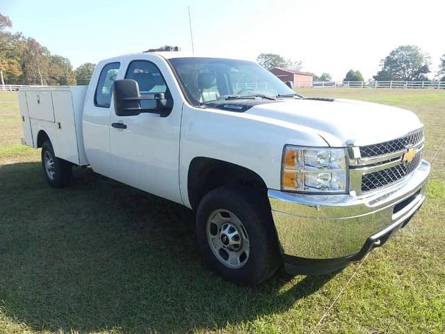 Image of Chevrolet 2500HD equipment image 1