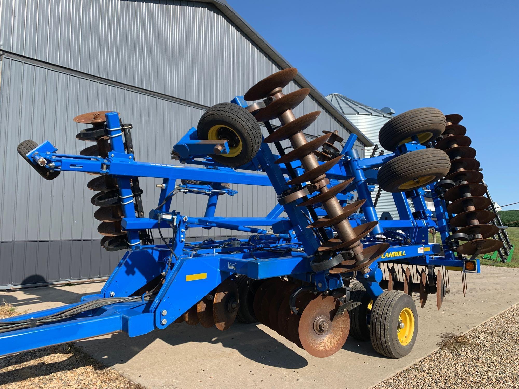 Main image Landoll 6230