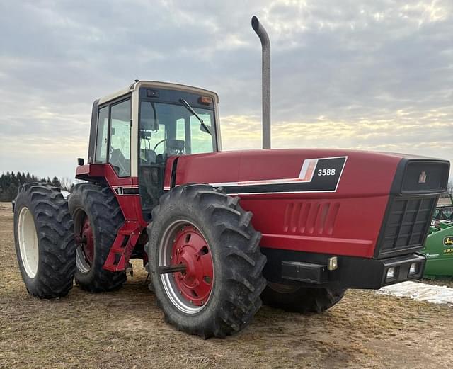 Image of International Harvester 3588 equipment image 4