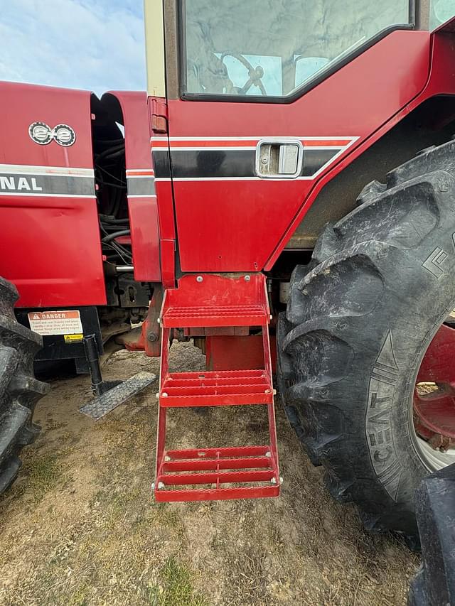 Image of International Harvester 3588 equipment image 1