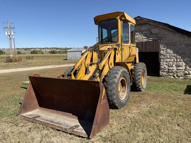 Image of John Deere 544A equipment image 2