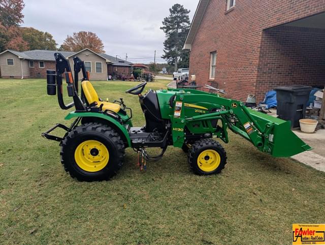 Image of John Deere 2025R equipment image 4