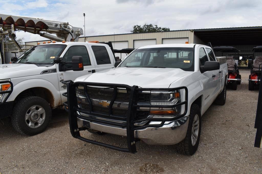2017 Chevrolet 1500 Equipment Image0