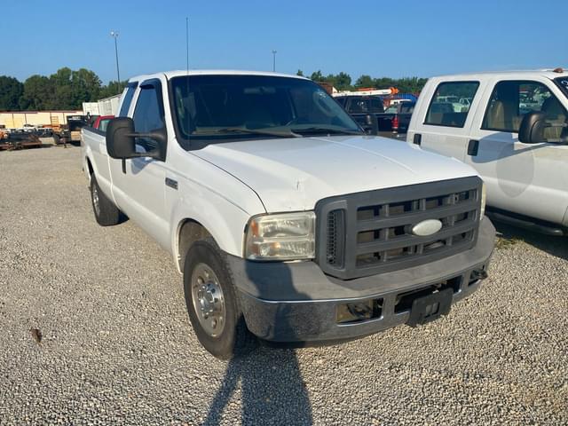 Image of Ford F-250 equipment image 2