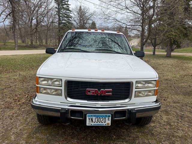 Image of GMC 3500 equipment image 3
