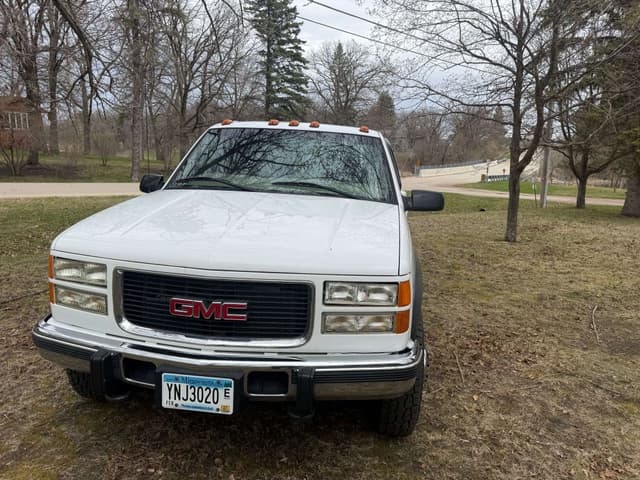 Image of GMC 3500 equipment image 2