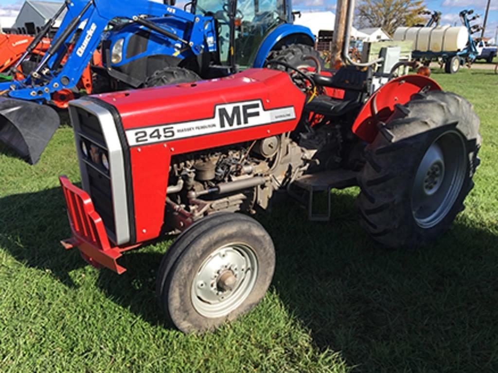 Image of Massey Ferguson 245 Primary image