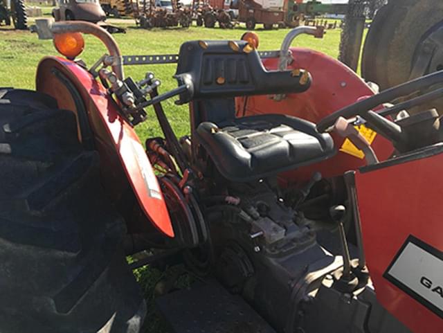 Image of Massey Ferguson 245 equipment image 4