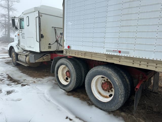 Image of International 9200 equipment image 3