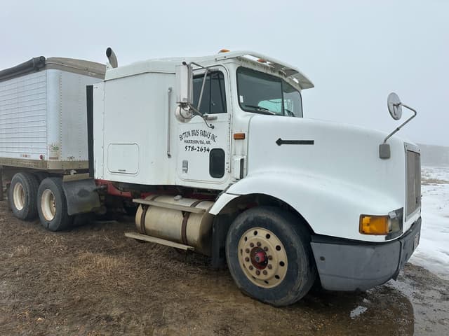 Image of International 9200 equipment image 1