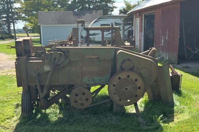 Image of John Deere 116 equipment image 2