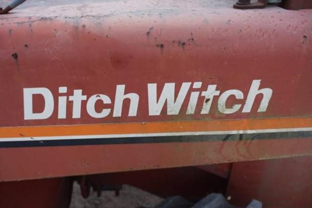 Image of Ditch Witch 3210 equipment image 4