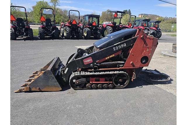 Image of Toro Dingo TX427 equipment image 1