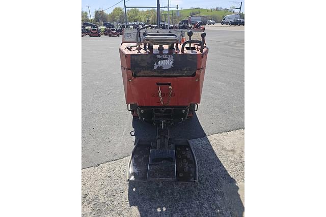 Image of Toro Dingo TX427 equipment image 4