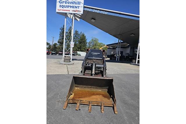 Image of Toro Dingo TX427 equipment image 2