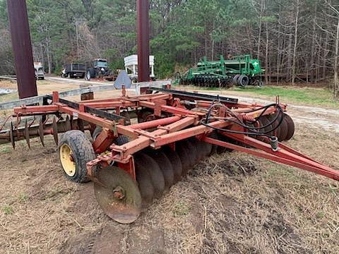 Image of Massey Ferguson 520 equipment image 3