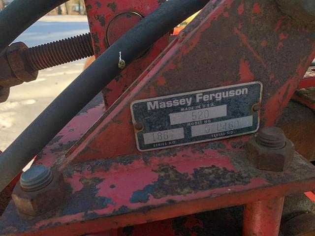 Image of Massey Ferguson 520 equipment image 3