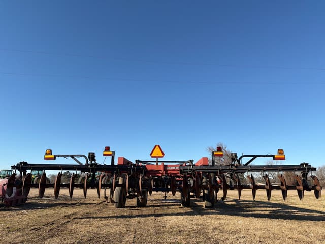 Image of Case IH Conser-Til 690 equipment image 3