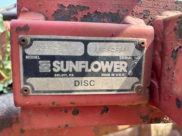 Image of Sunflower 1233-24 equipment image 3