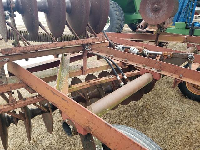 Image of International Harvester 470 equipment image 3