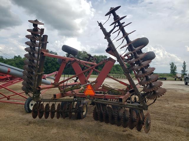 Image of International Harvester 496 equipment image 2