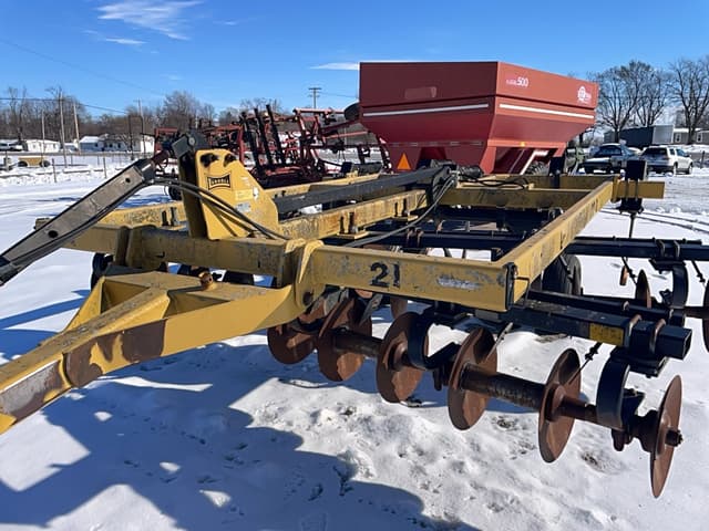 Image of Landoll 2210 equipment image 3